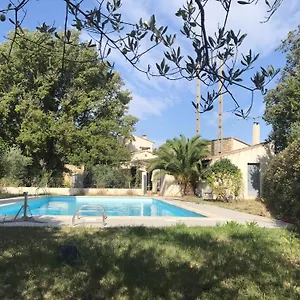 https://gite-hardy.fr-provencehotel.com